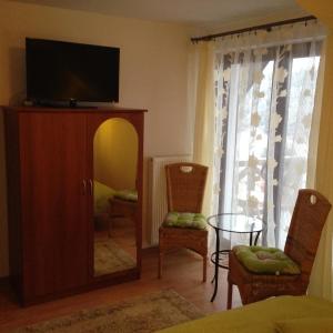 Deluxe Double or Twin Room with Garden View