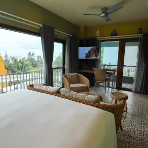 Family Room with Sea View