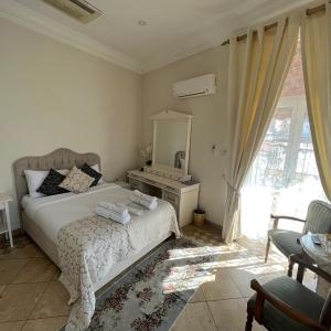 King Room with Balcony