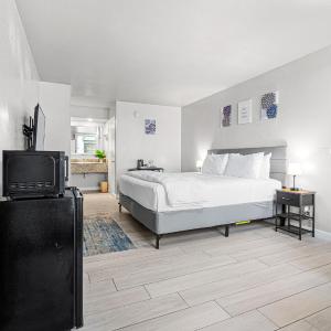 King Room - Accessible/Non-Smoking