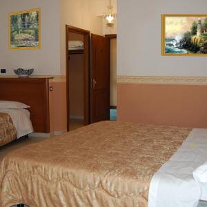 Comfort Triple Room with Shower