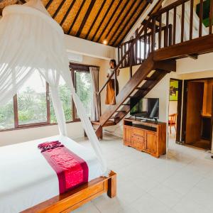 Family Room with Ricefield and Pool View