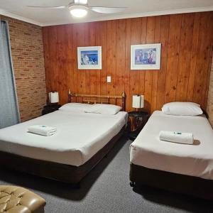 One-Bedroom Family Suite