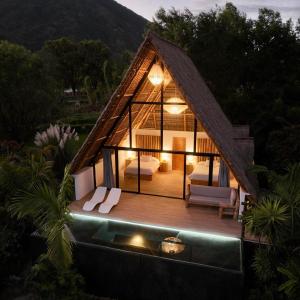 Bungalow - Water Front 