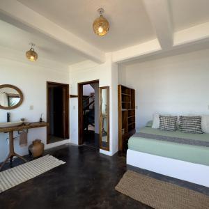 Deluxe Double Room with Balcony and Sea View