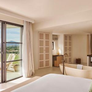 Family Signature Suite