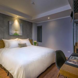 Deluxe Connecting Room