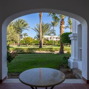 Standard Twin Room with Garden View and Balcony