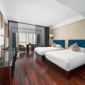 Twin Room with Bathroom