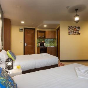 Twin Room with Balcony
