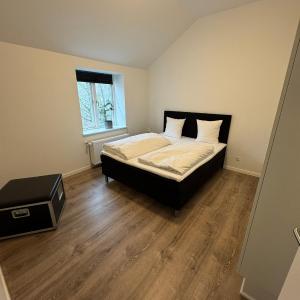 Deluxe One-Bedroom Apartment with Garden View