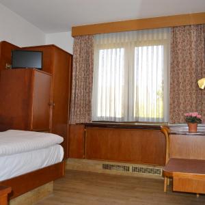 Single Room with Bathroom