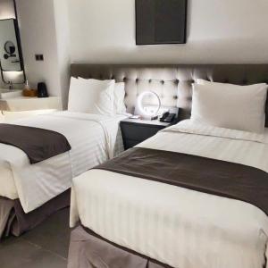 Standard Twin Room No Window