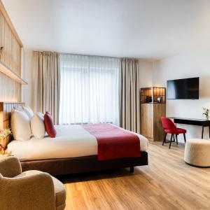 Superior Deluxe Double or Twin Room 