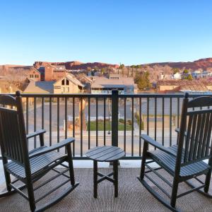 King Balcony, Guest room, 1 King, City view, Balcony