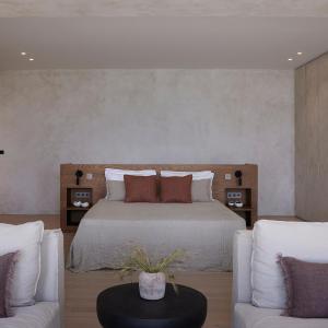The Coast Grand Four Bedroom Villa with Pool