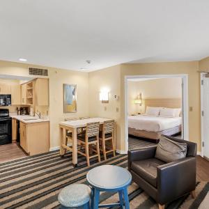 Two Bedroom Suite One King and One Queen