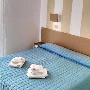 Double Room with Balcony and Sea View