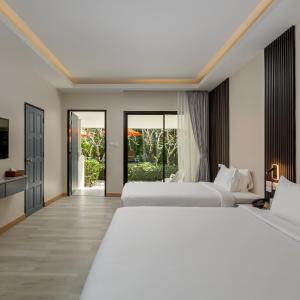 Double or Twin Room with Balcony