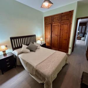 Two-Bedroom Apartment with Mountain View