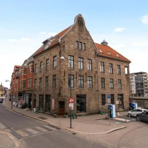 hotelImage