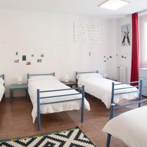6-Bed Mixed Dormitory Room