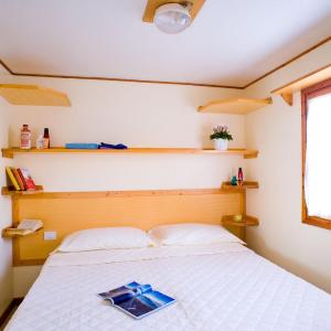One-Bedroom Bungalow (2 Adults)