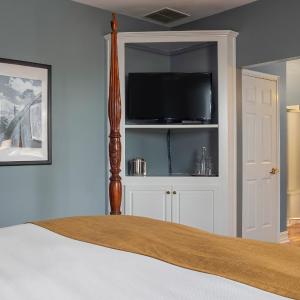 King Room with Spa Bath