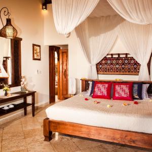 Deluxe Suite with Terrace and Ocean View