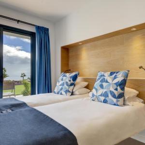 One-Bedroom Apartment with Ocean View
