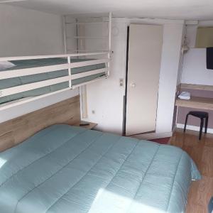 Triple Room (1 Double Bed + 1 Single Bed)