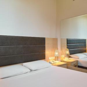 Economy Double Room Semi-basement