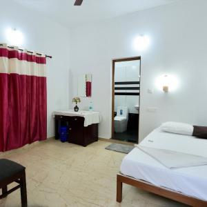 Double or Twin Room with Private Bathroom