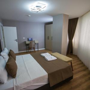 Two-Bedroom Deluxe Apartment