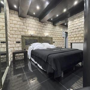 Queen Room with Spa Bath