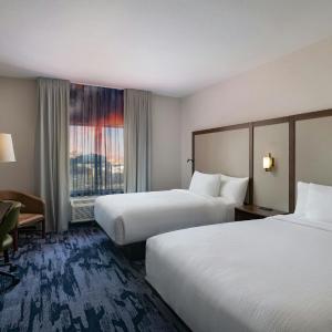 Standard Queen Room with Two Queen Beds, Adapted Tub and City View - Mobility and Hearing Accessible