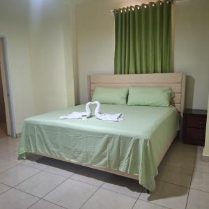 Deluxe King Suite