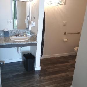 Queen Room - Disability Access