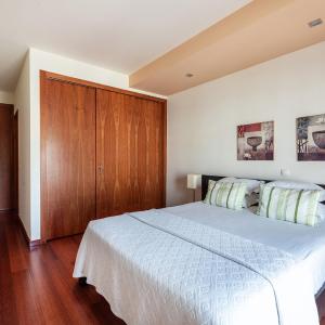 Economy Three-Bedroom Apartment