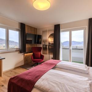 Double Room with Lake View
