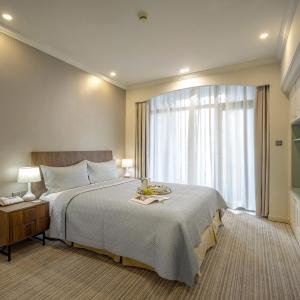 One-Bedroom Executive