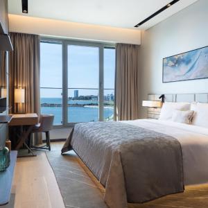 Supreme Four Bedroom Residence with Sea View – Executive Lounge Access