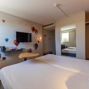 Classic Twin Room