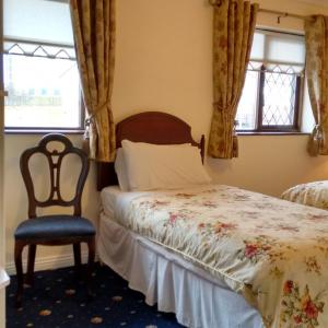 Triple Room with Private Bathroom