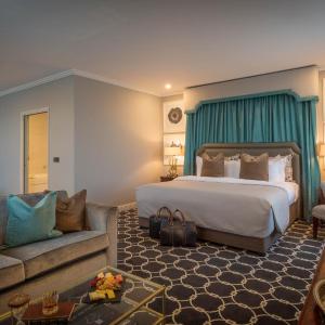Troy Suite