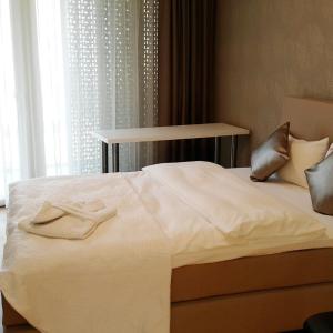 Apartment with Balcony (2 Adult)