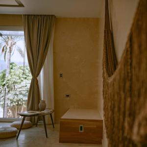 Deluxe Suite with Spa Bath