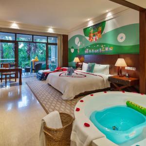 Deluxe Family Room with children's Pool （Welcome Fruit + Baby cot）