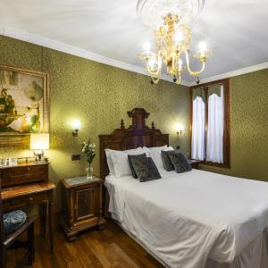 Economy Double or Twin Room
