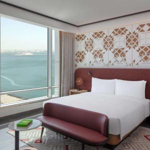Andaz Suite With Beach Access